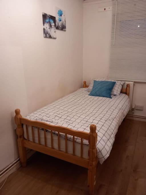 Beautiful In Hackney Apartment
